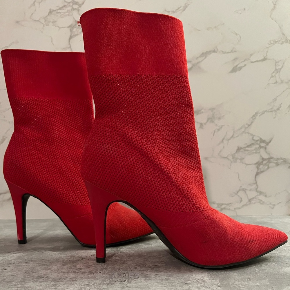 Vibrant red heeled booties, 6.5